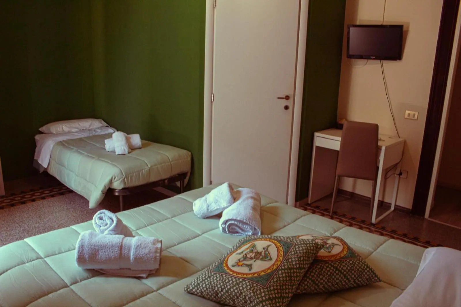 Mizzica Rooms Palermo Italy